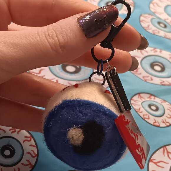 Handmade Eyeball Key Chain - Picture 1 of 2